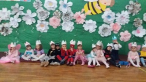 Przedszkole Pszczółka w Lublinie, dzieci na balu karnawałowym