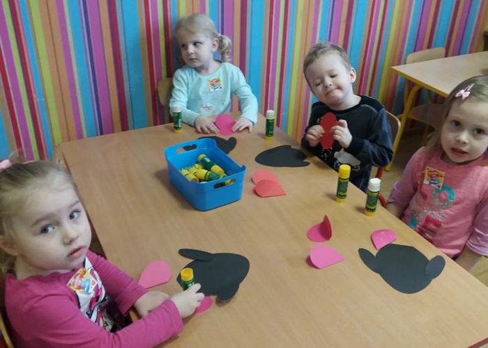 Przedszkole Prywatne Pszczółka w Lublinie, dzieci świętują walentynki