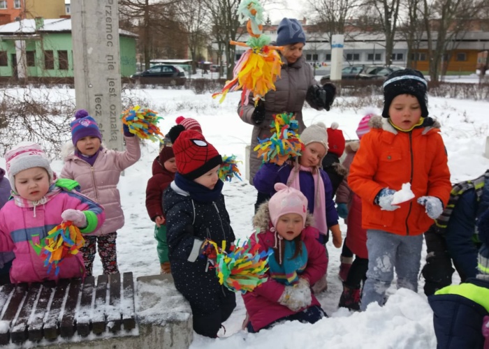 Przedszkole Pszczółka w Lublinie,  dzieci witają wiosnę